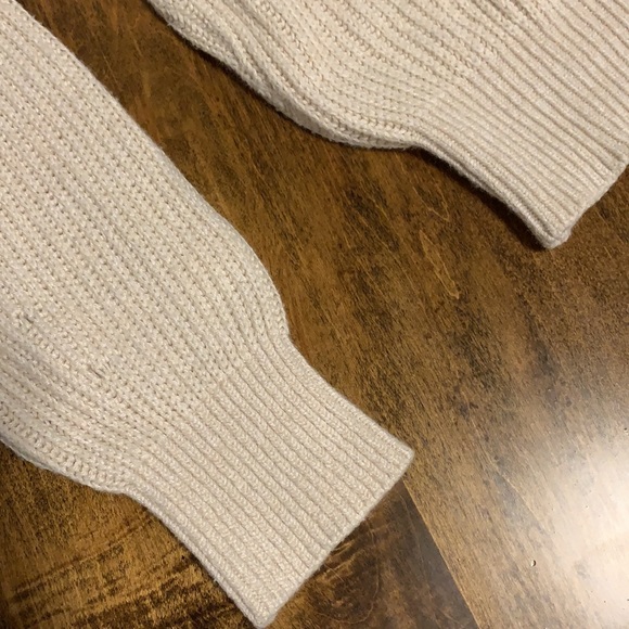 Garage oversized knit sweater. - Picture 4 of 5